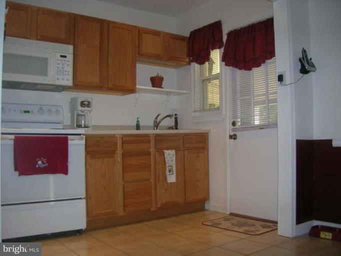 4715 Raspe Avenue Baltimore, MD 21206 - Photo 11 of 16 Kitchen #2