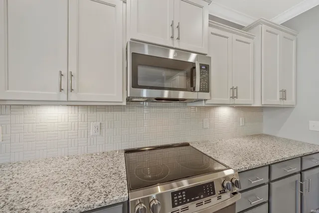 $457,800 | 3538 Greeley Drive, Evansville, IN 47715