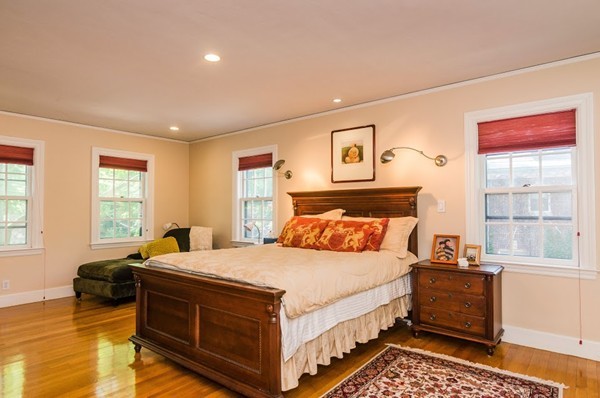 25 Clark Road Brookline, MA 02445 - Photo 7 of 10