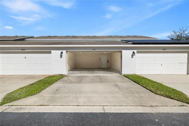 a view of an outdoor space