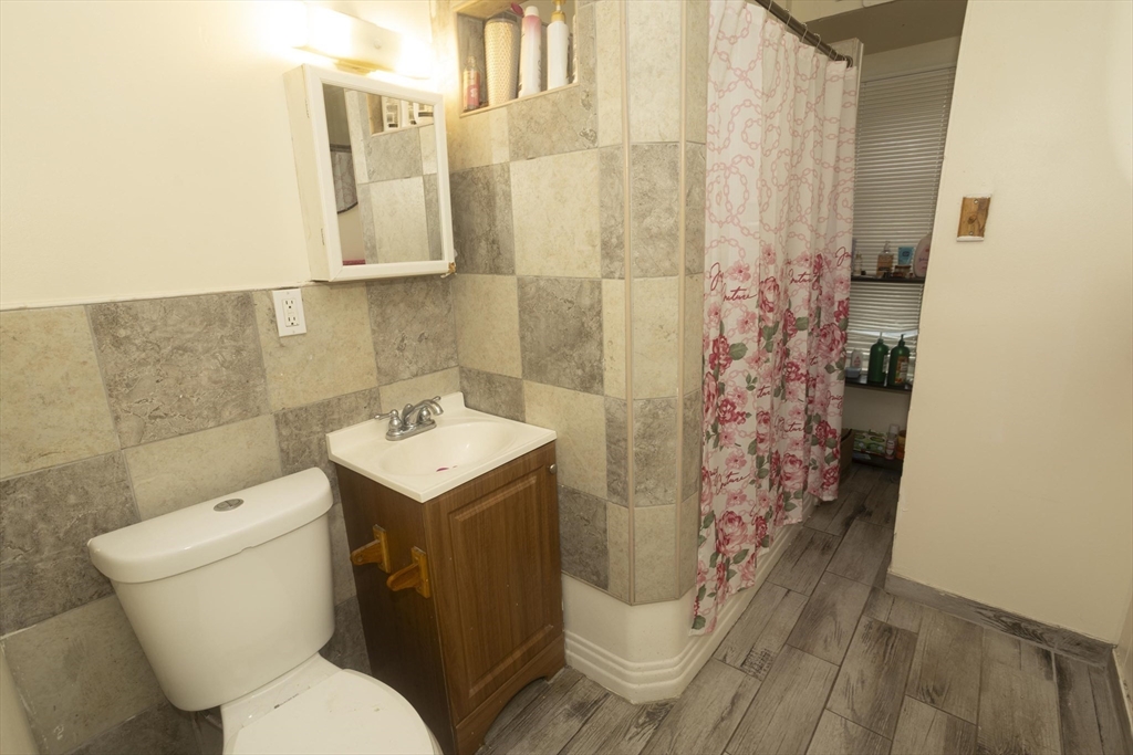 10 Monroe Street Springfield, MA 01109 - Photo 24 of 36