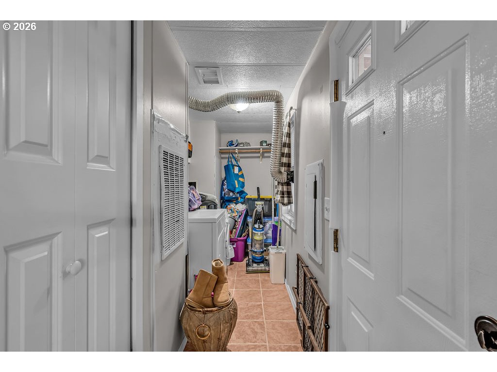 791 Southwest Valley Forge Way, Unit 345 Beaverton, OR 97006 - Photo 27 of 37