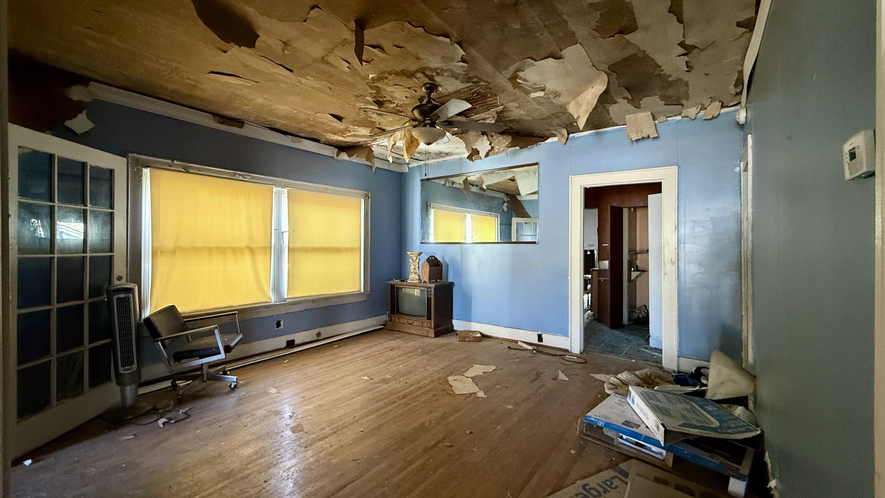 2502 Oak Street Chattanooga, TN 37404 - Photo 18 of 31 IMG_5876