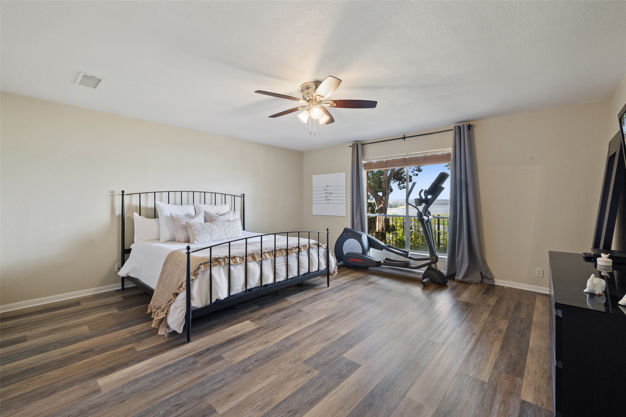 2918 Thurman Road Lago Vista, TX 78645 - Photo 15 of 29