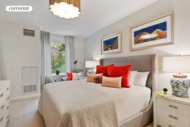 $2,125,000 | 462 West 58th Street, Unit 1A | Hell's Kitchen