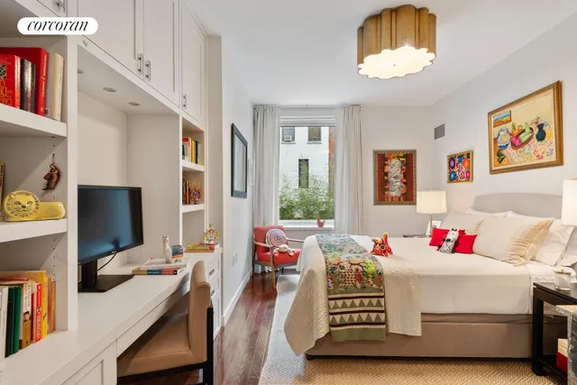 $2,125,000 | 462 West 58th Street, Unit 1A | Hell's Kitchen