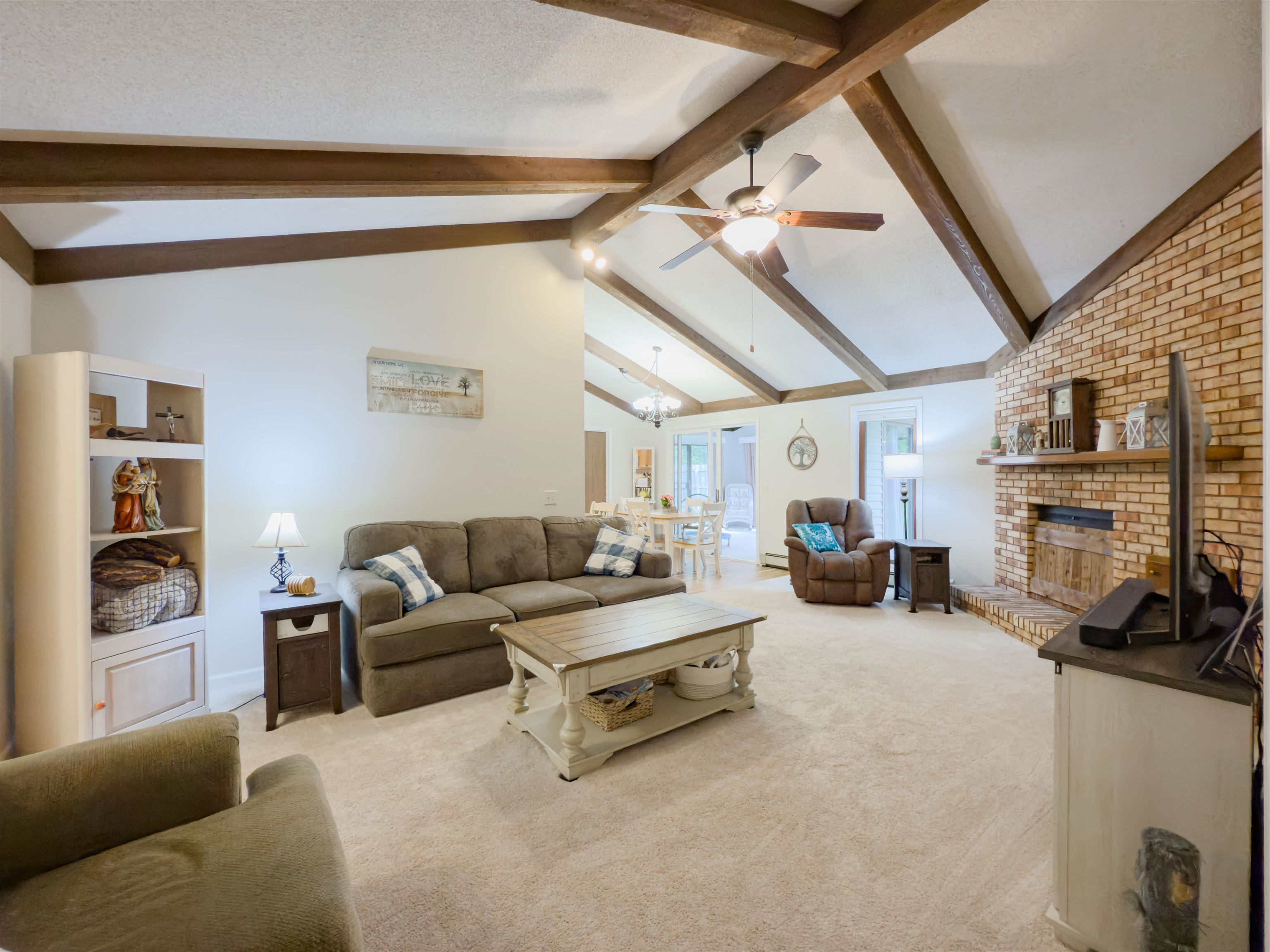 8615 Timbermill Place Fort Wayne, IN 46804 - Photo 3 of 32