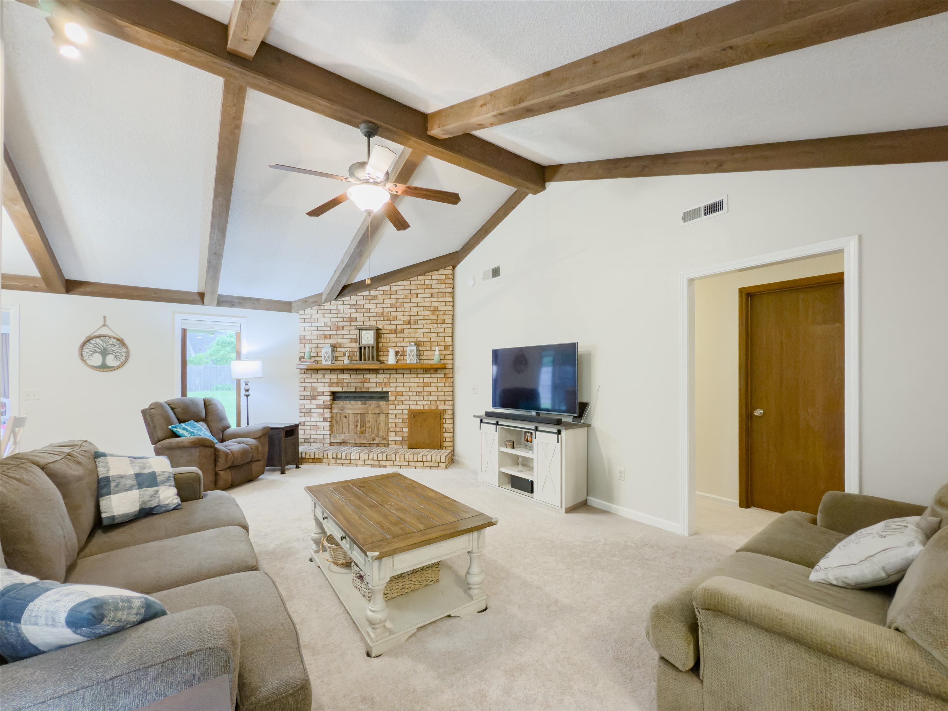 8615 Timbermill Place Fort Wayne, IN 46804 - Photo 5 of 32