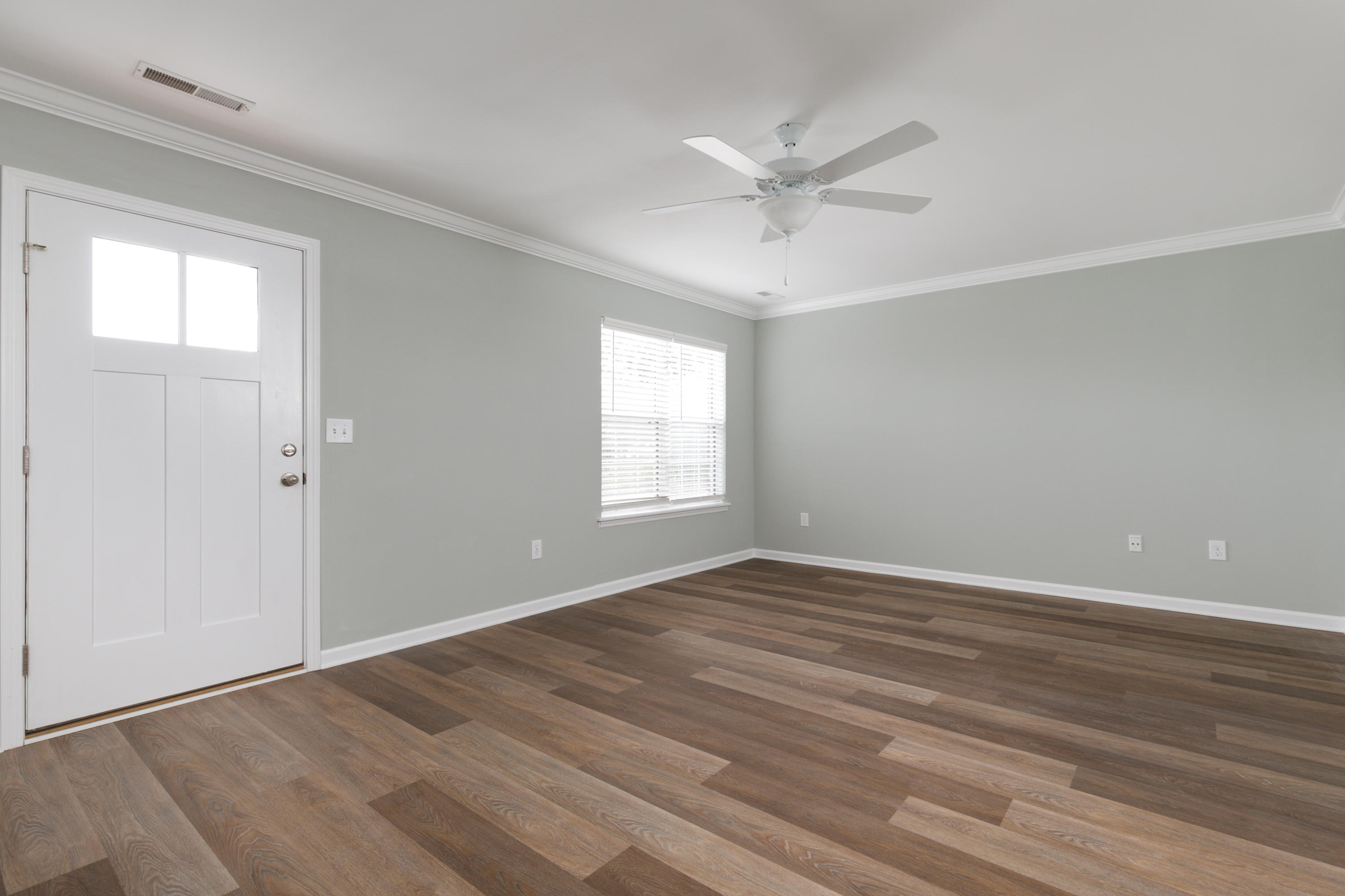 1012 Harbor View Road, Unit C Charleston, SC 29412 - Photo 4 of 23 Michael Rooke - 4-1012 Harborview - Upwi