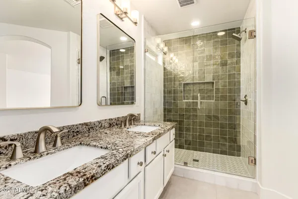 $2,995 | 3251 East Boston Street, Gilbert, AZ 85295