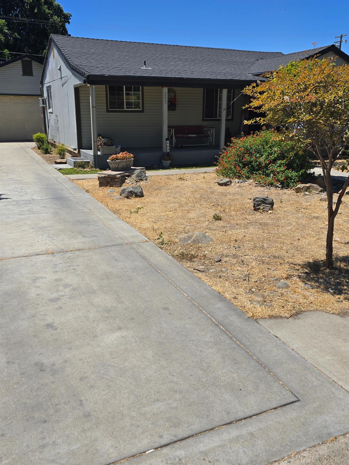 203 Severin Avenue Modesto, CA 95354 - Photo 11 of 12