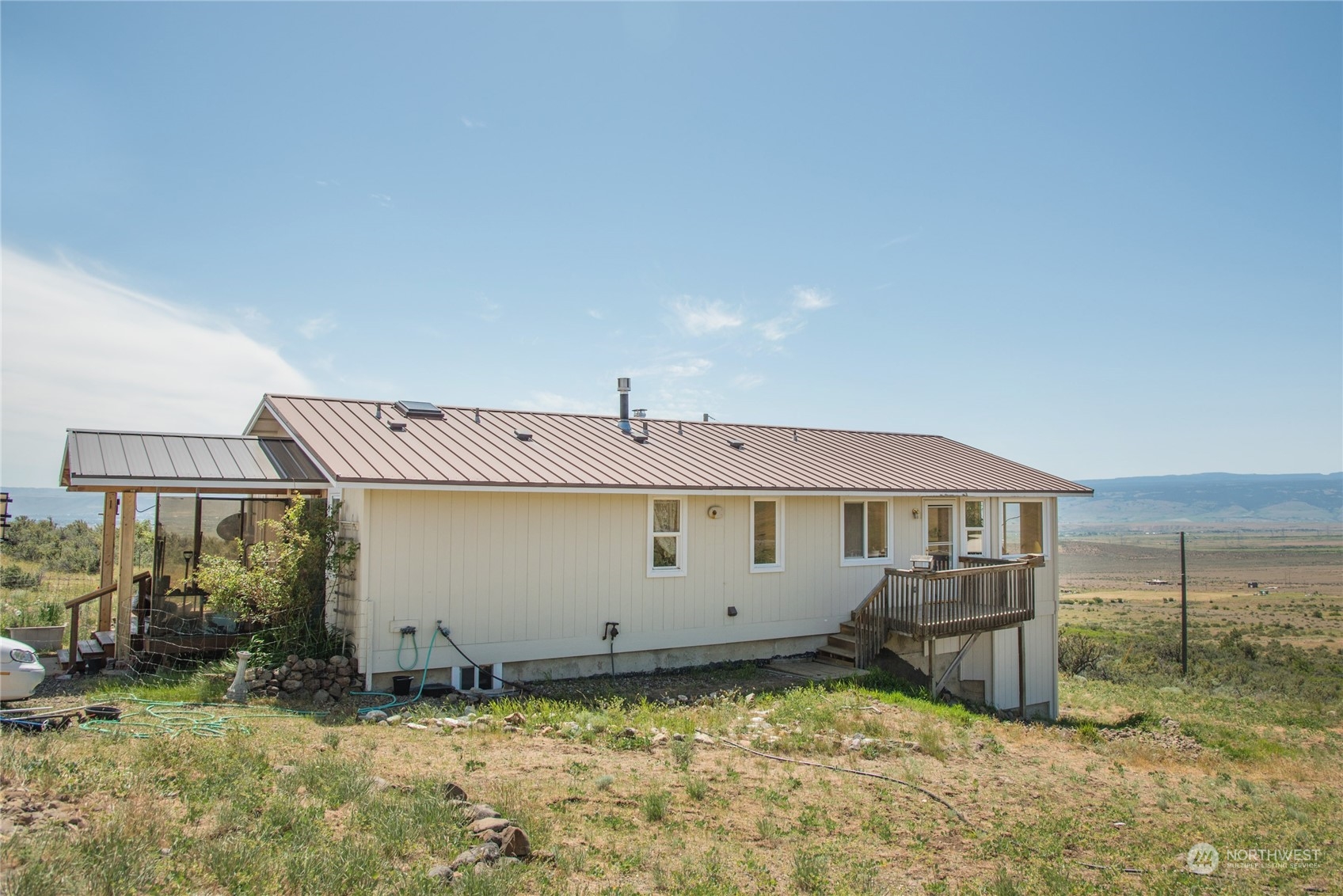 7440 Robbins Road Ellensburg, WA 98926 - Photo 1 of 37 Gallery Image 1