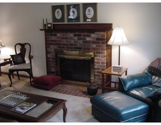60 Tadmuck Road Westford, MA 01886 - Photo 3 of 7 Gallery Image 3