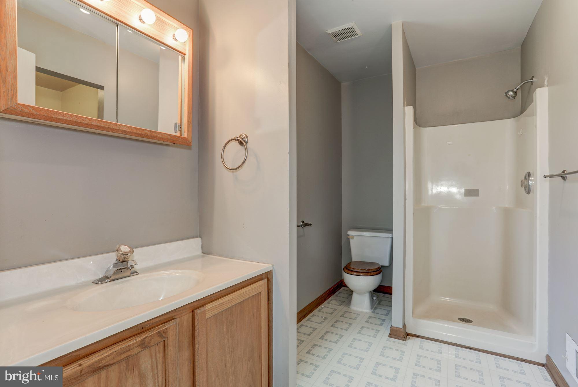 11567 Hume Road Hume, VA 22639 - Photo 13 of 30 Gallery Image 13