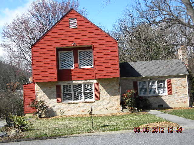 5331 Twilight Road Roanoke, VA 24019 - Photo 1 of 14 a front view of a house with garden
