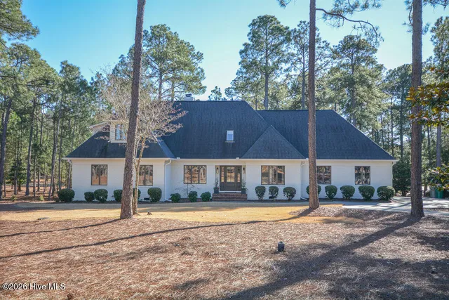 $895,000 | 75 Pinewild Drive, Pinehurst, NC 28374