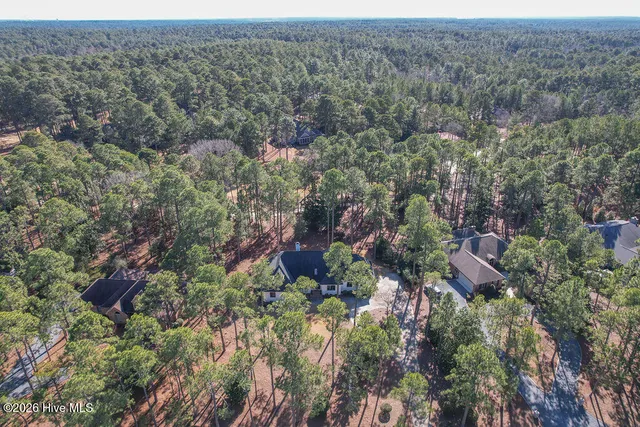 $895,000 | 75 Pinewild Drive, Pinehurst, NC 28374