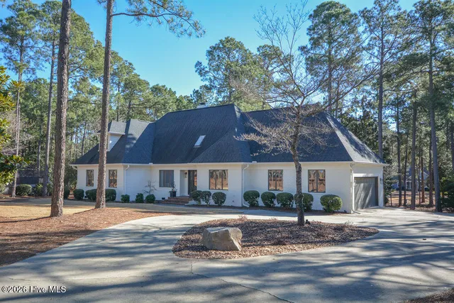 $895,000 | 75 Pinewild Drive, Pinehurst, NC 28374