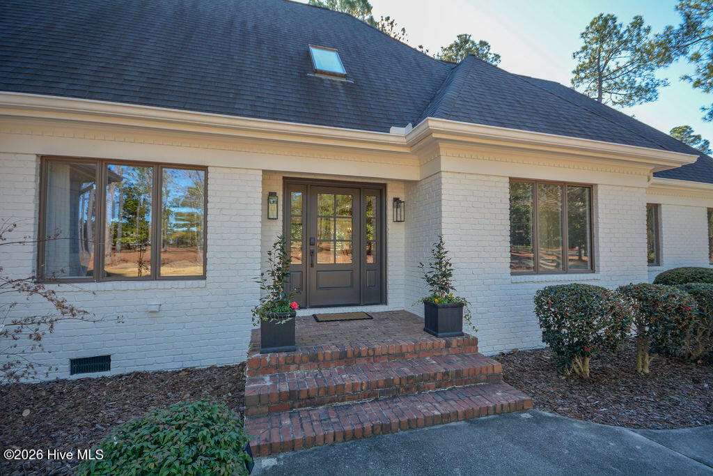 75 Pinewild Drive Pinehurst, NC 28374 - Photo 3 of 106 75PinewildDr-016