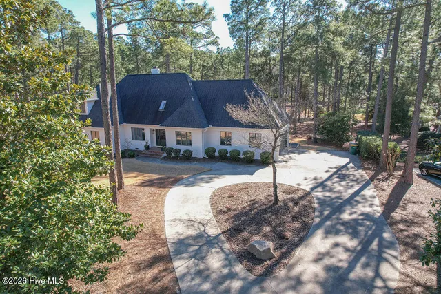 $895,000 | 75 Pinewild Drive, Pinehurst, NC 28374