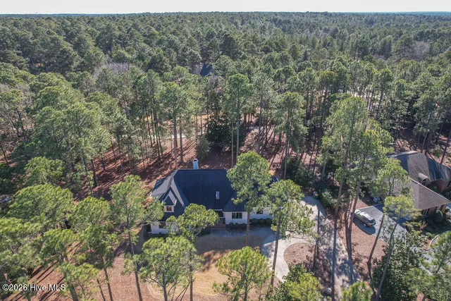 $895,000 | 75 Pinewild Drive, Pinehurst, NC 28374