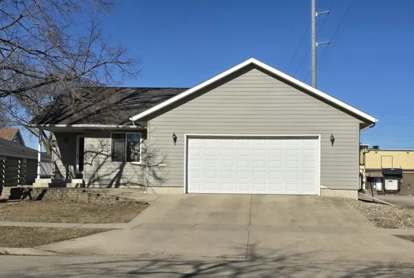 $255,000 | 116 South 5th Street, Marshall, MN 56258