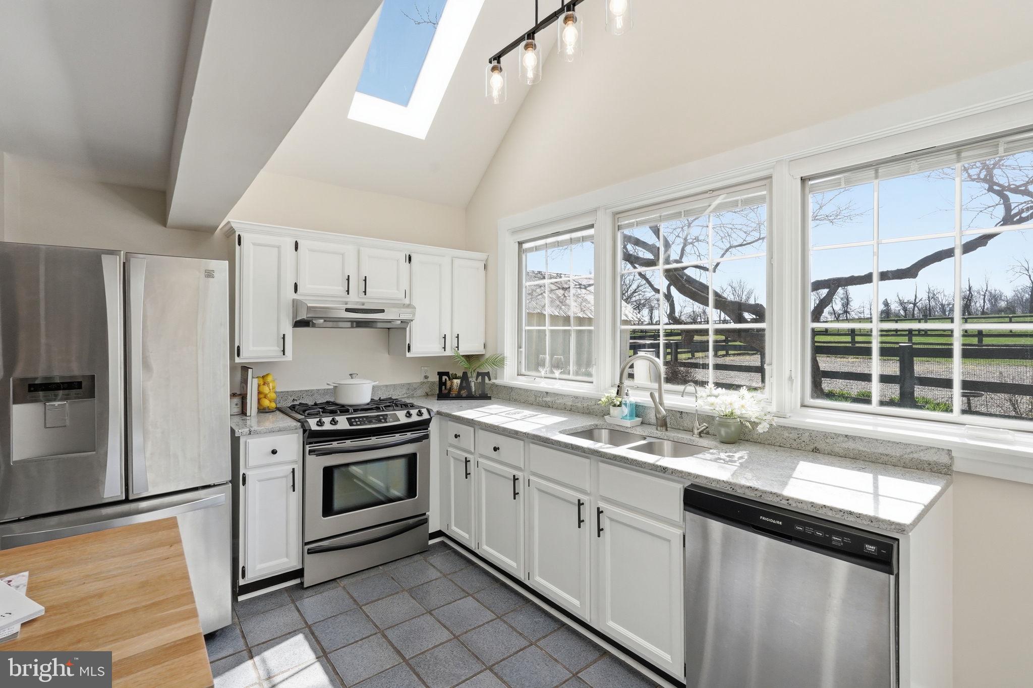 20596 Airmont Road Bluemont, VA 20135 - Photo 11 of 76