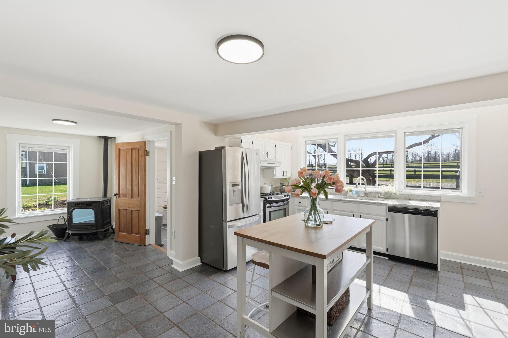 20596 Airmont Road Bluemont, VA 20135 - Photo 9 of 76