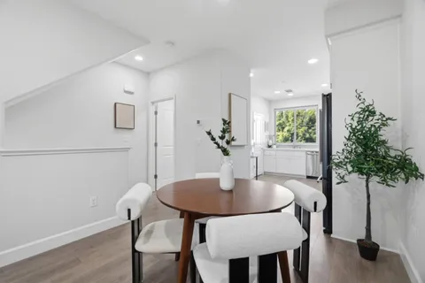 $899,000 | 605 Cinnamon Circle, Mountain View, CA 94043