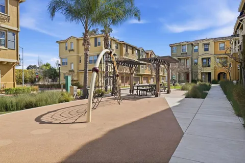 $899,000 | 605 Cinnamon Circle, Mountain View, CA 94043