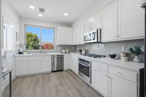 $899,000 | 605 Cinnamon Circle, Mountain View, CA 94043