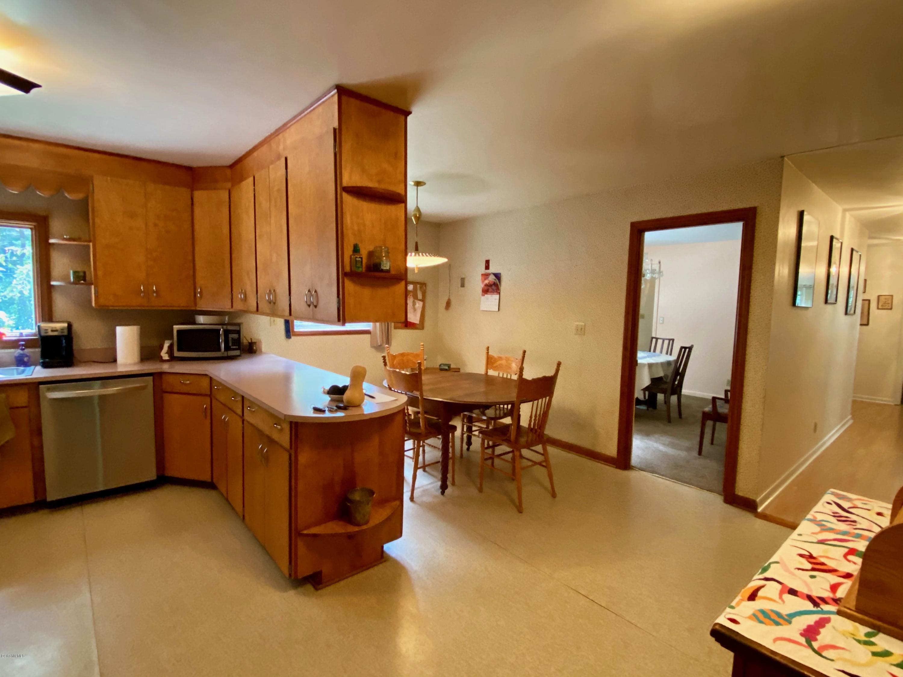 403 Monterey Road Great Barrington, MA 01230 - Photo 20 of 21 Kitchen