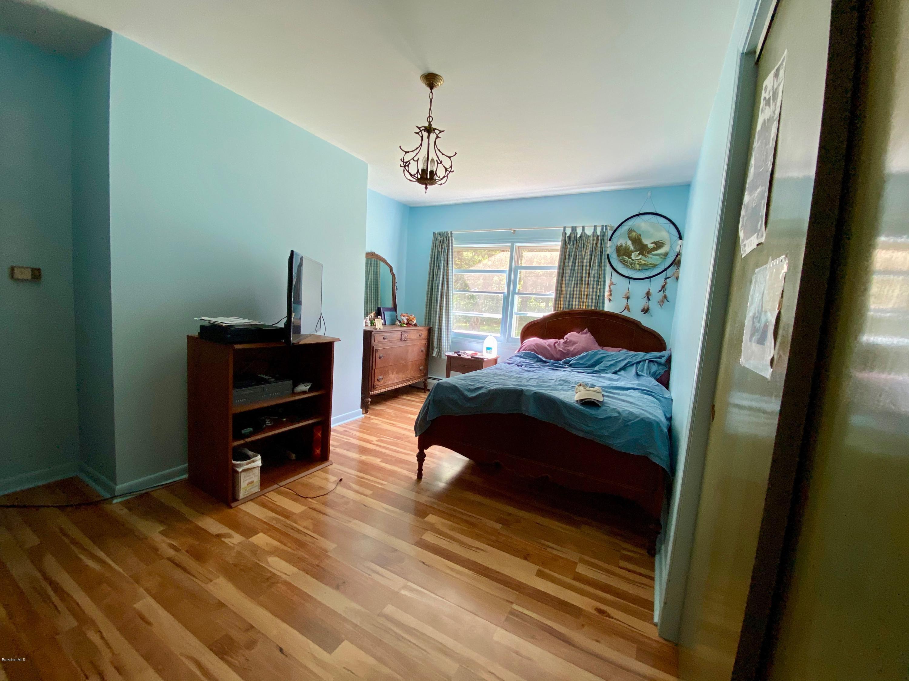 403 Monterey Road Great Barrington, MA 01230 - Photo 10 of 21 Bed 1
