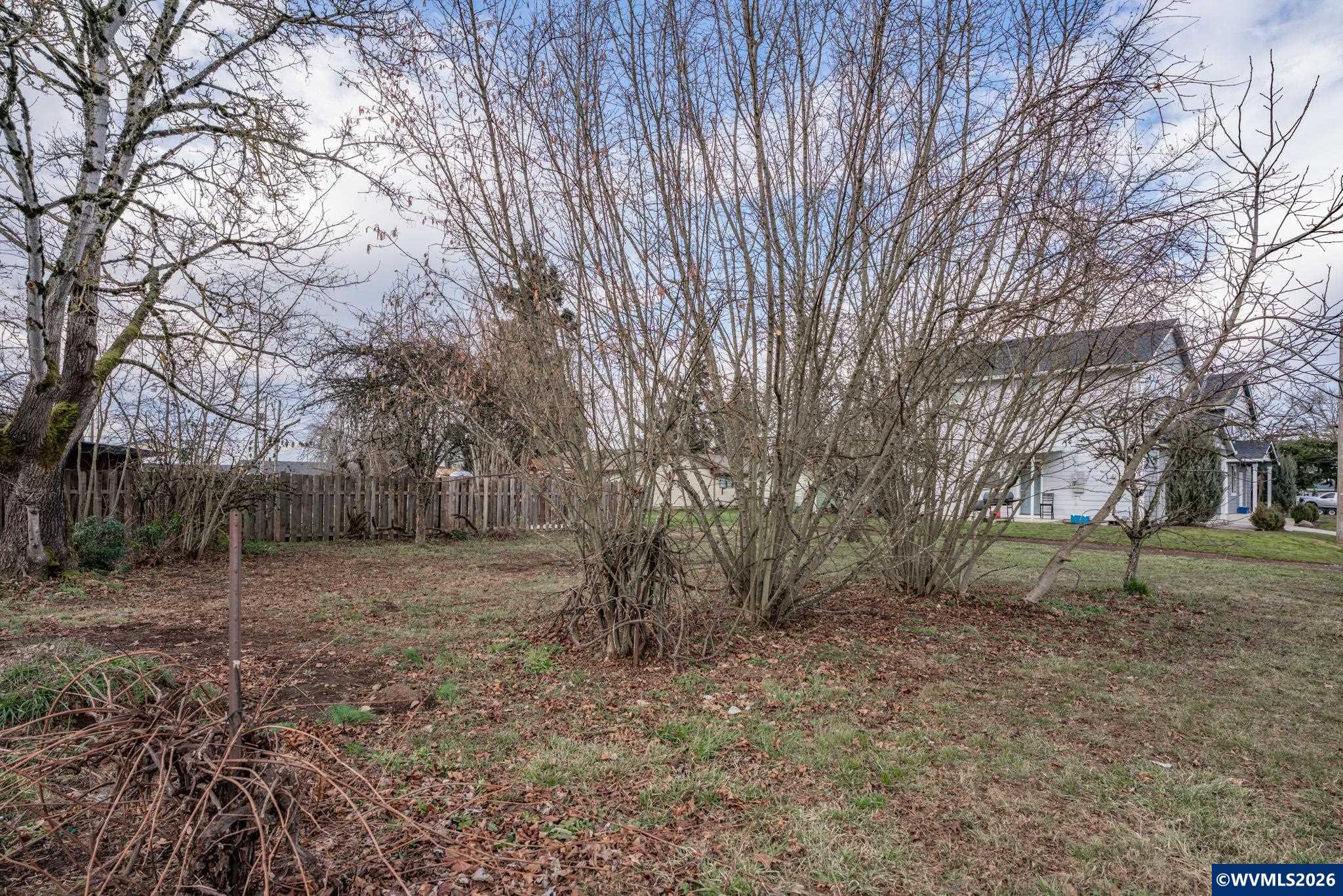 705 Tangent Street Lebanon, OR 97355 - Photo 28 of 31