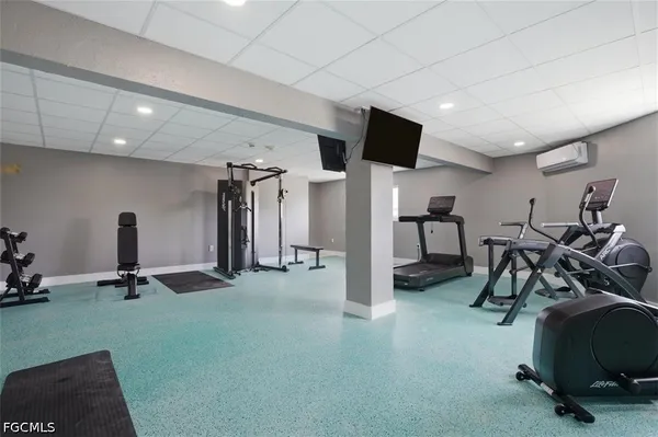 $1,000 | 3706 Broadway, Unit 18, Fort Myers, FL 33901