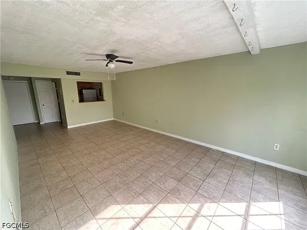 $1,000 | 3706 Broadway, Unit 18, Fort Myers, FL 33901