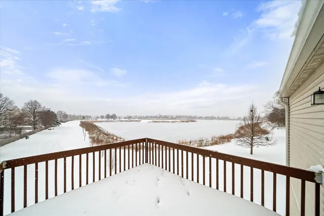 $325,000 | 24958 Gates Lane, Plainfield, IL 60585