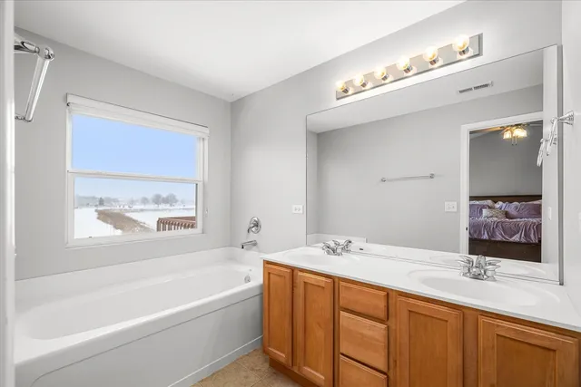 $325,000 | 24958 Gates Lane, Plainfield, IL 60585