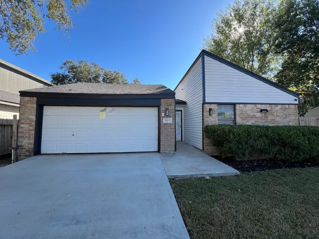 $189,900 | 7807 Secretariat Lane, Houston, TX 77071
