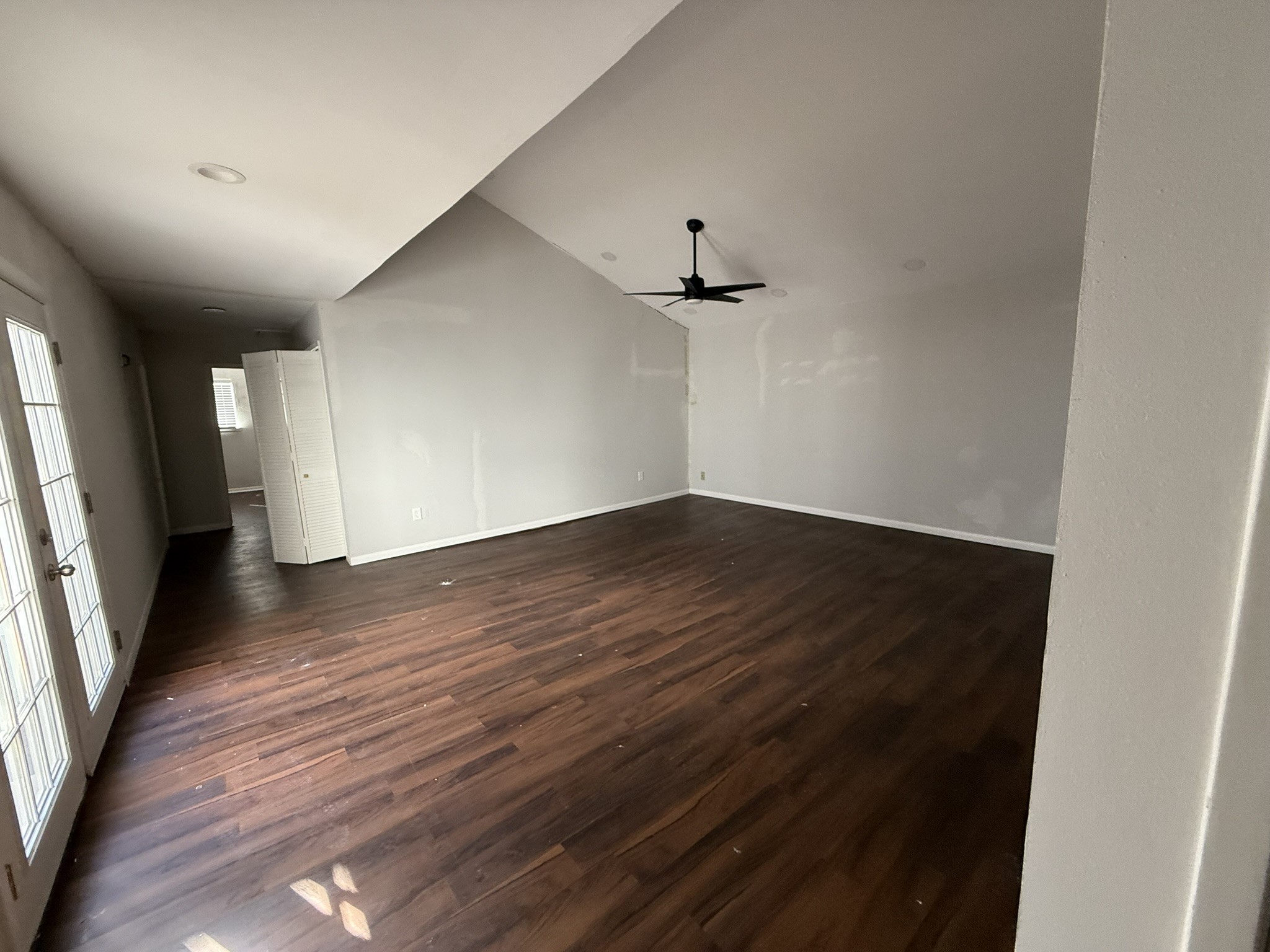 7807 Secretariat Lane Houston, TX 77071 - Photo 6 of 15