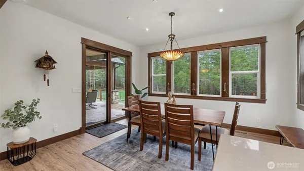 $1,850,000 | 29220 305th Court Southeast, Ravensdale, WA 98051