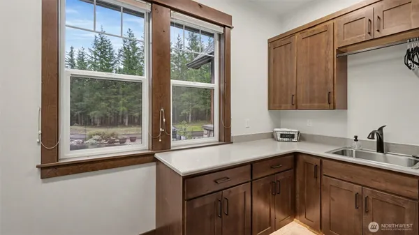 $1,850,000 | 29220 305th Court Southeast, Ravensdale, WA 98051