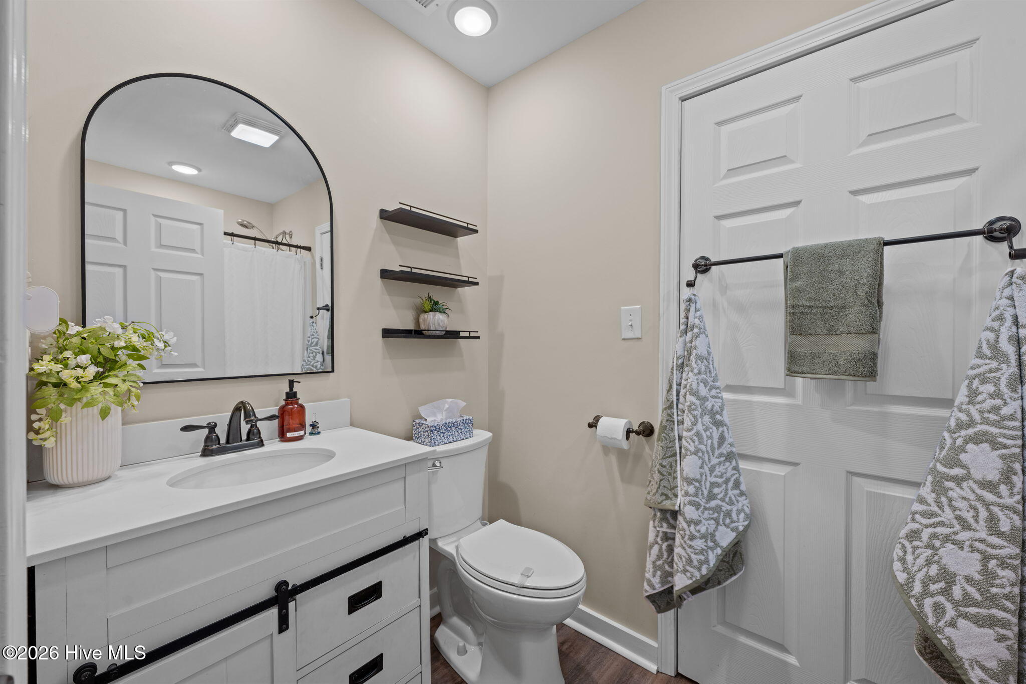 1612 Colonial Way New Bern, NC 28560 - Photo 18 of 37 35-web-or-mls-DSC_7361