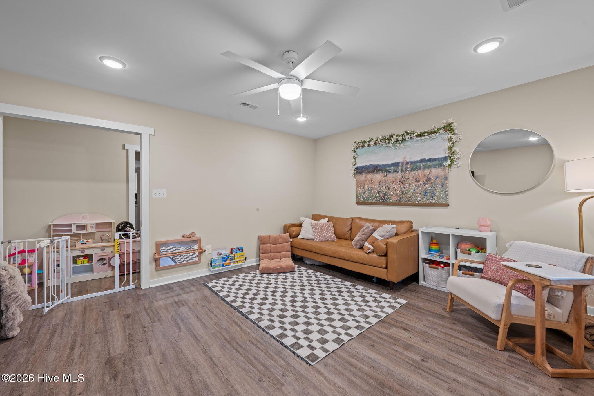 1612 Colonial Way New Bern, NC 28560 - Photo 7 of 37 38-web-or-mls-DSC_7370