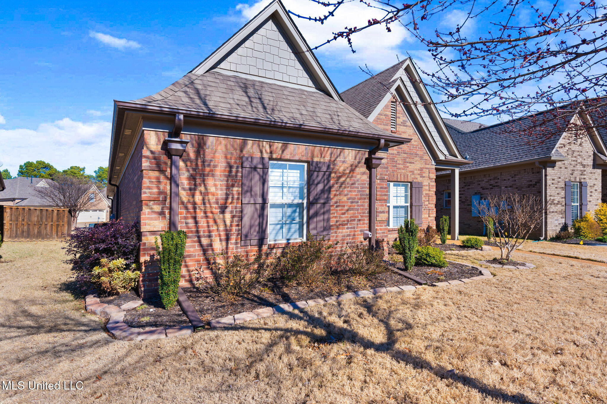 5906 Foxdale Loop Southaven, MS 38672 - Photo 11 of 57 Front