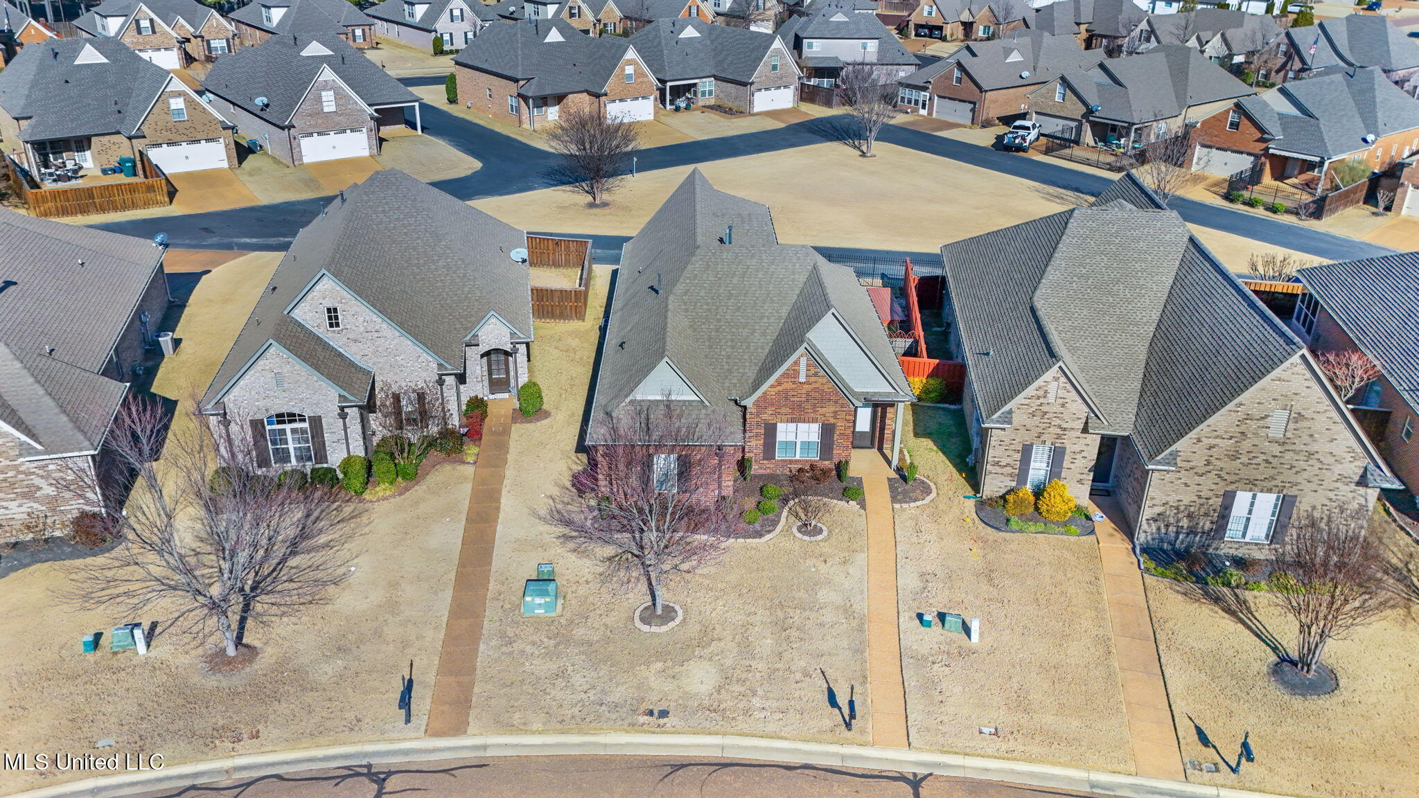 5906 Foxdale Loop Southaven, MS 38672 - Photo 46 of 57 Aerial - Front