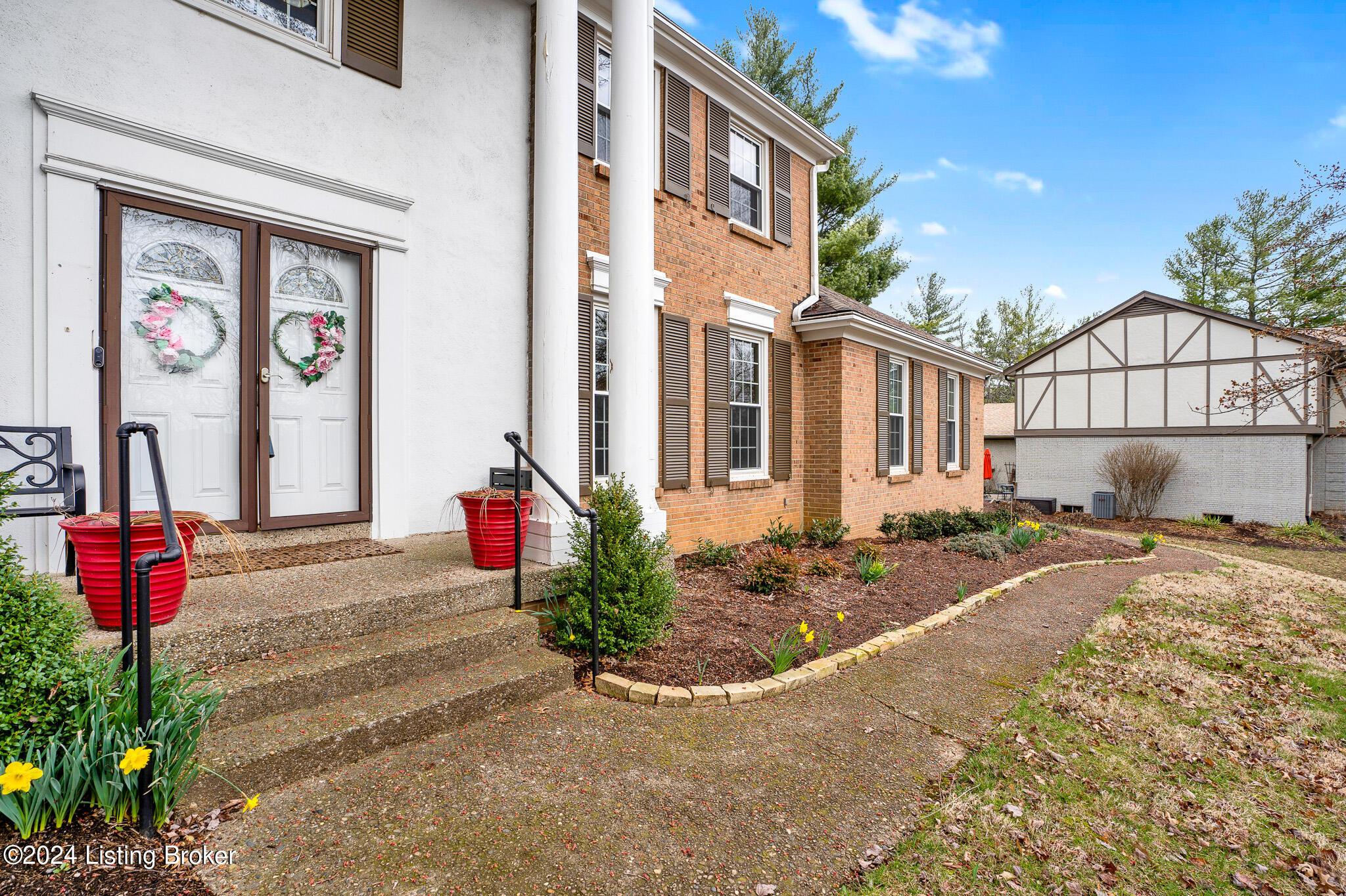 7230 Fox Harbor Road Prospect, KY 40059 - Photo 6 of 67 009frontentry