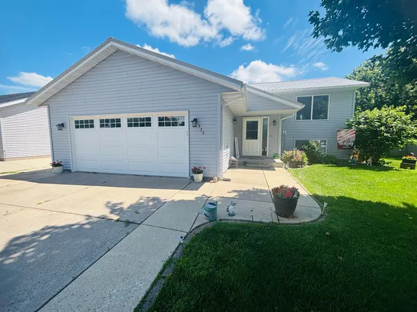 $282,900 | 535 Morningside Avenue, Paynesville, MN 56362