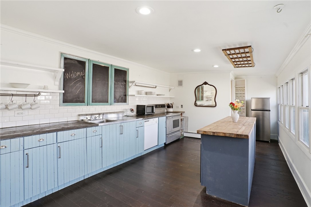 25 Fried Street Bristol, RI 02809 - Photo 11 of 40
