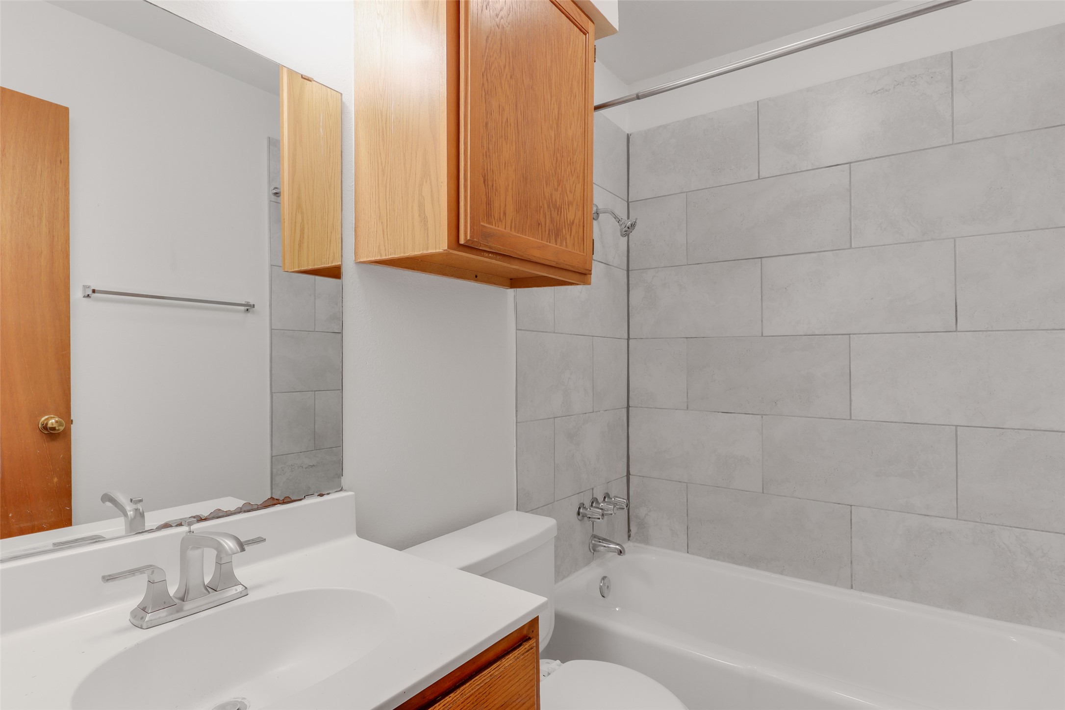 1903 East 20th Street Austin, TX 78722 - Photo 12 of 13 a bathroom with a sink and a bathtub